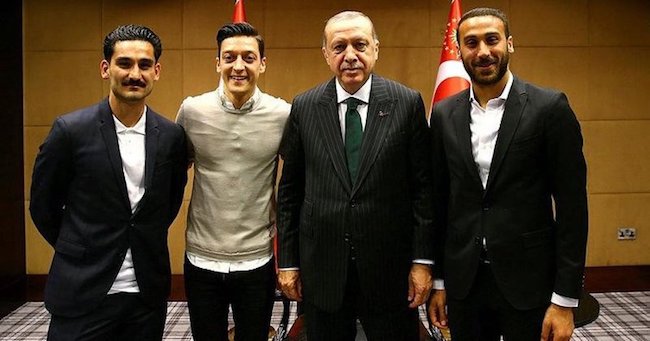 Cumhurbaşkanı erdoğan mesut özil