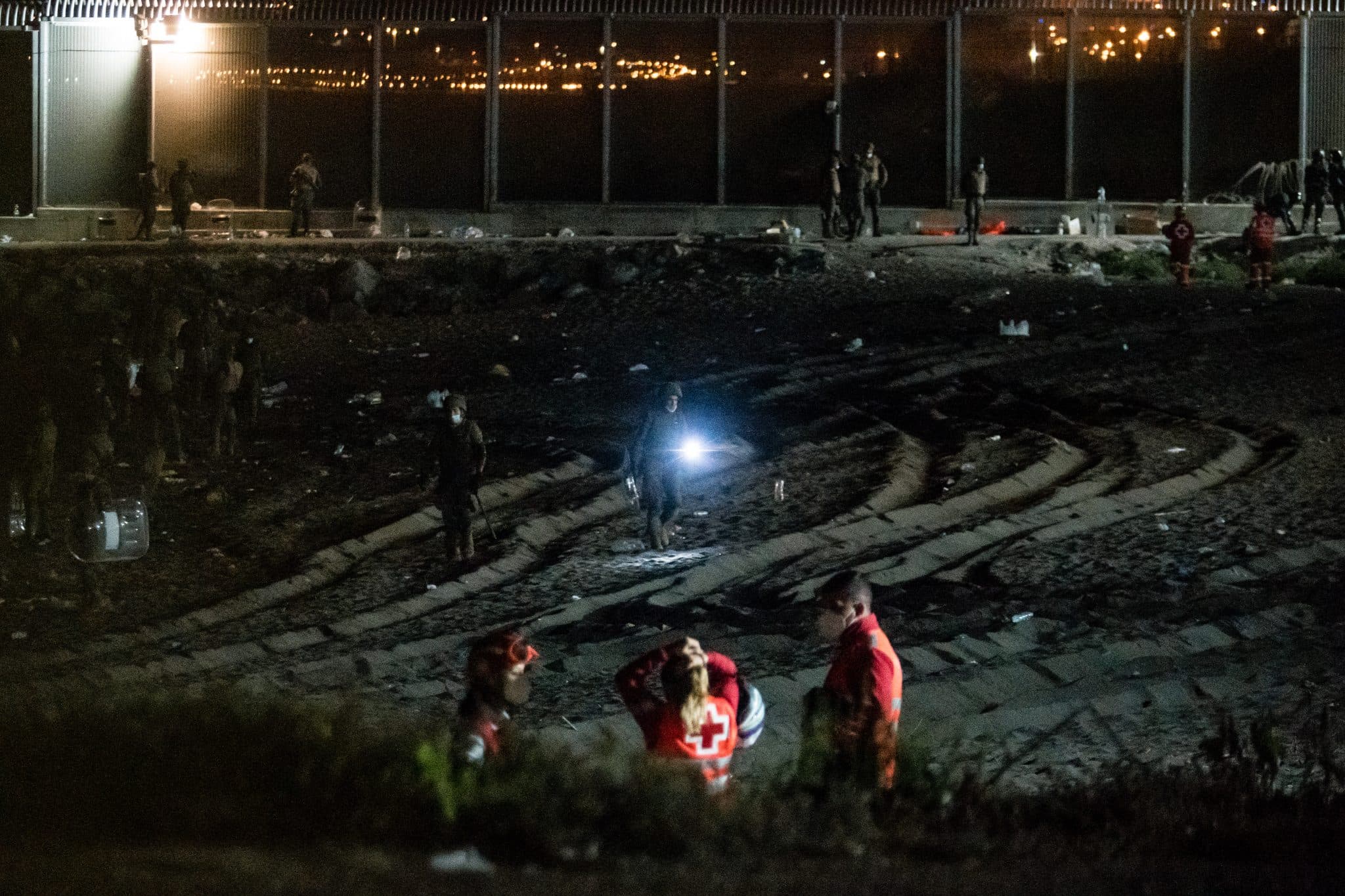 Fas ve İspanya Arasında Düzensiz Göçmen Krizi