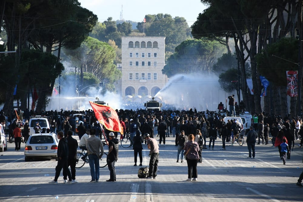 Arnavutluk Jared Kuschner Edi Rama protesto Sosyalist Parti Tiran